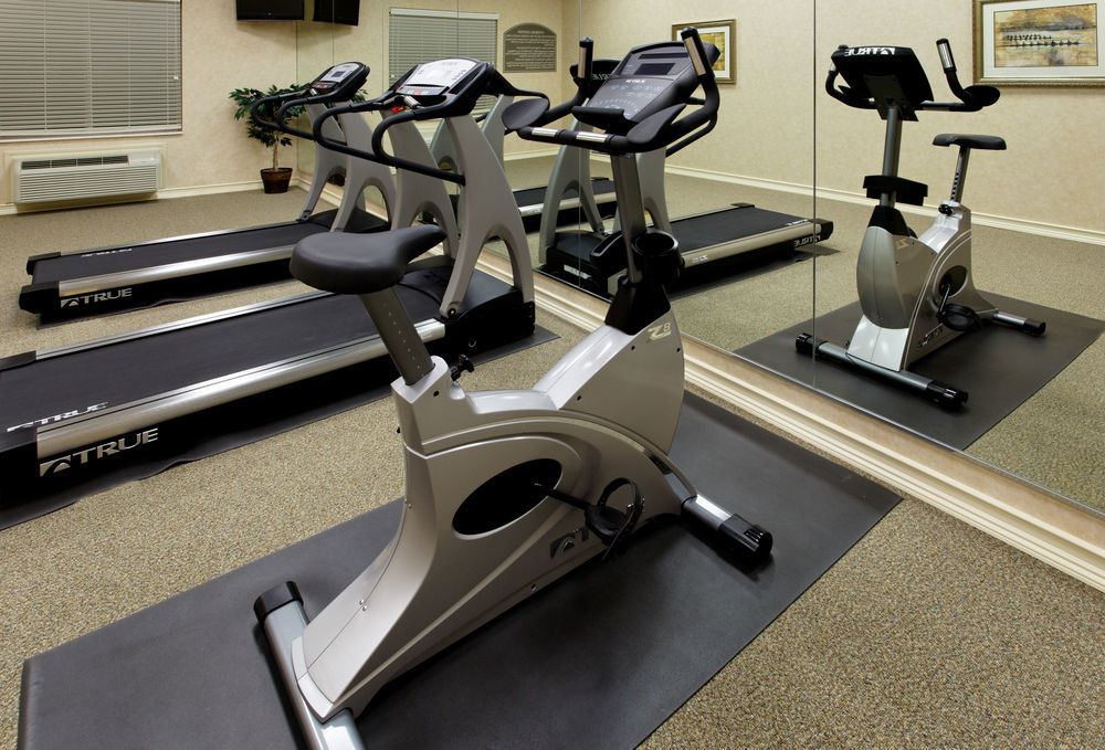 Holiday Inn Express & Suites - Dodge City By Ihg Екстер'єр фото