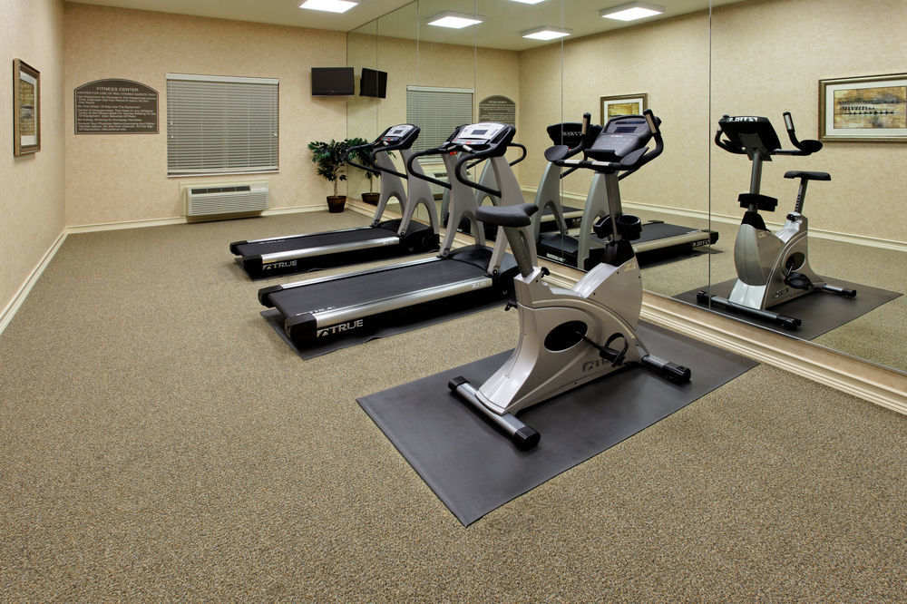 Holiday Inn Express & Suites - Dodge City By Ihg Екстер'єр фото